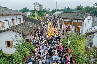 邮报：富勒姆想续约中卫阿达拉比奥尤，球员受到利物浦关注